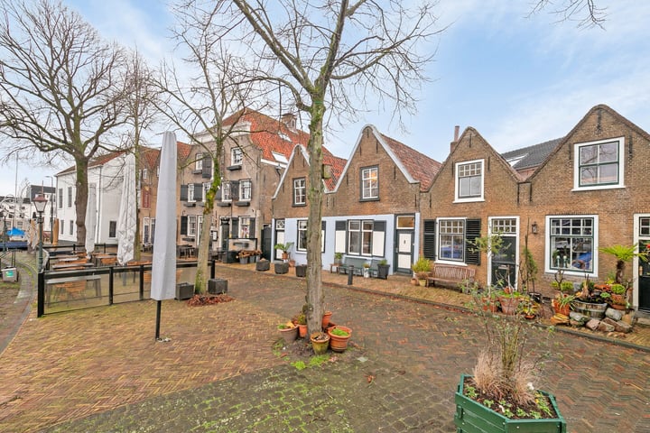 Vingerling 27 in Middelharnis