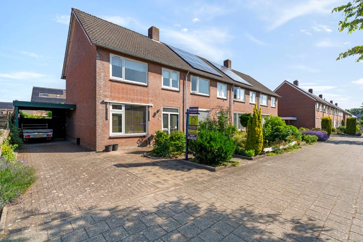 Violenstraat 13 in Ommen