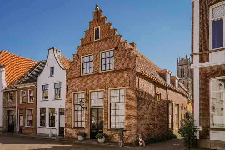 Photo of property Vismarkt 2, Zaltbommel