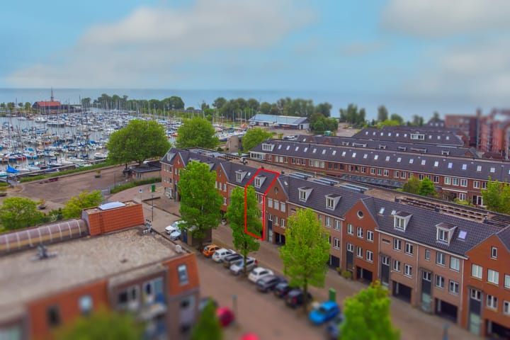 Visserseiland 106 in Hoorn photo