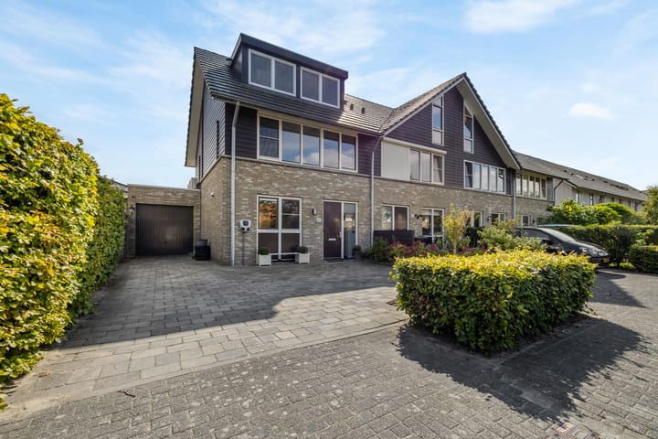 Photo of property Vissersknoop 9, Almere