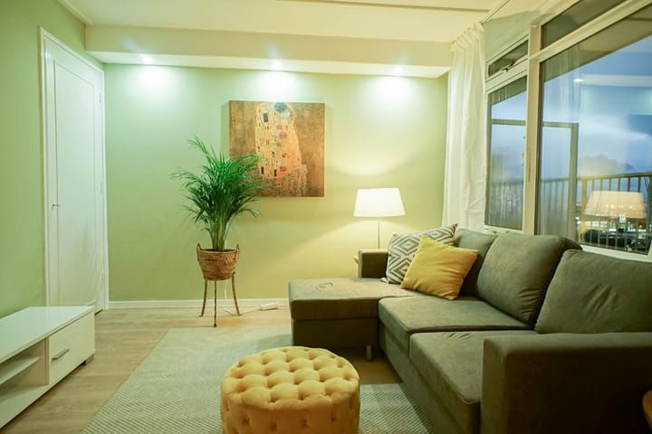 Vlaardingerdijk 510 in Schiedam