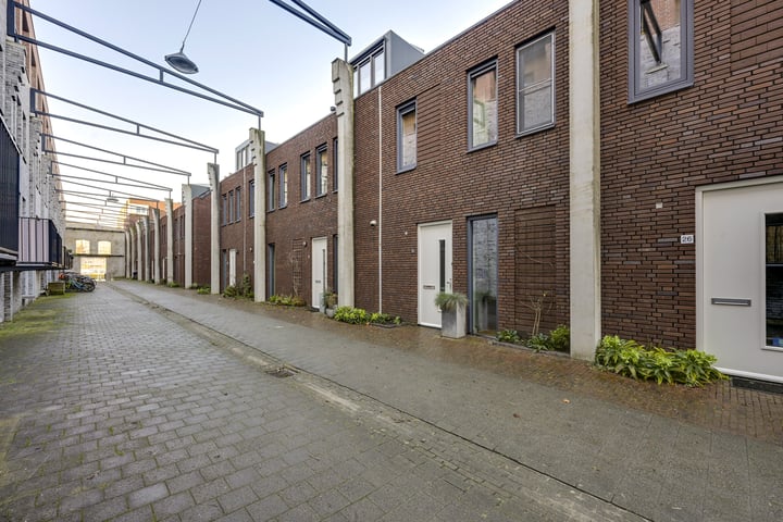 Vlechtdraadhof 24 in Utrecht