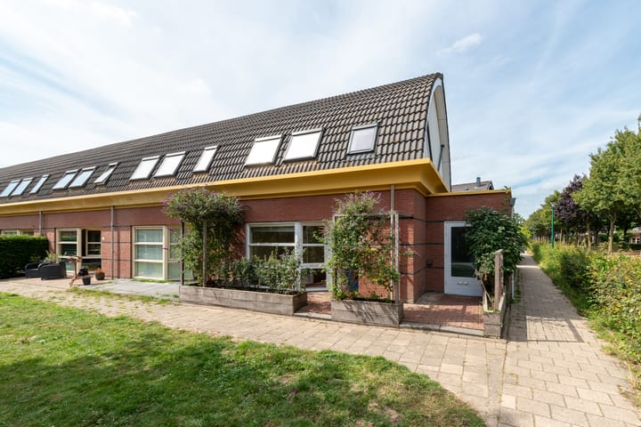 Vlechthout 14 in Houten