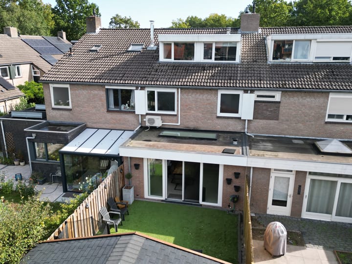 Vliegeren 11 in Best