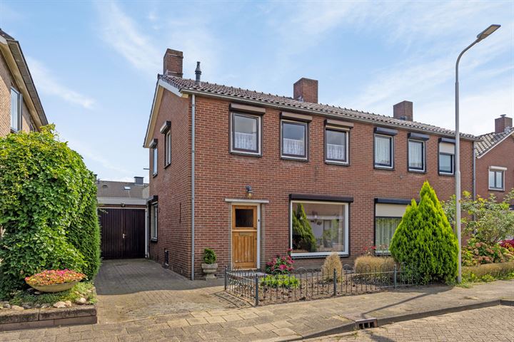 Vlierstraat 19 in Huissen