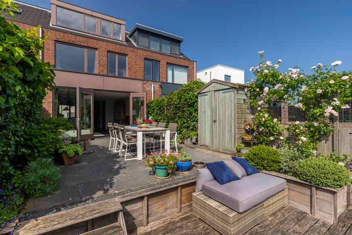 Photo of property Vlietlaan 22, Wateringen