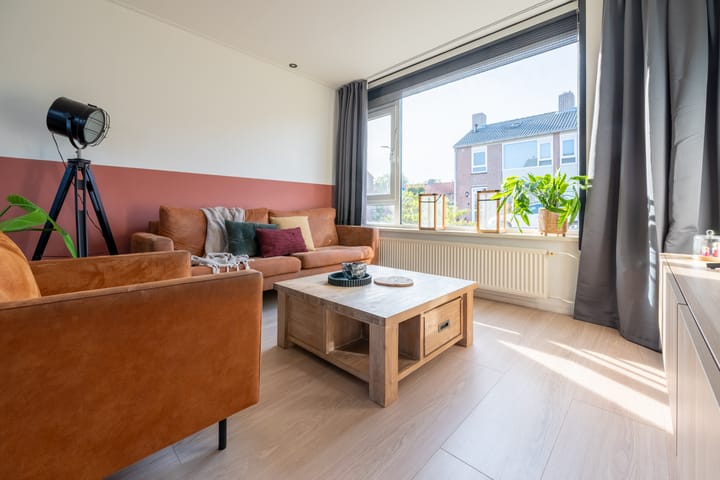 Photo of property Vlietstraat 9, Schelluinen