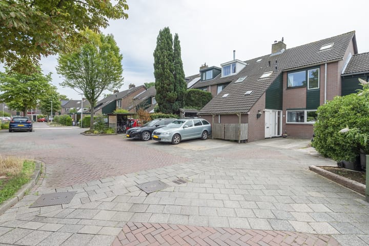Photo of property Vlindermeent 6, Hilversum