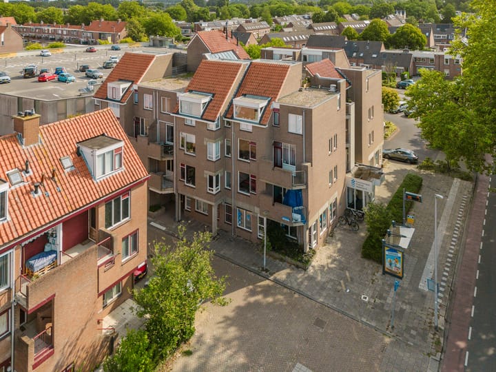 Photo of property Vlinderveen 2408, Spijkenisse