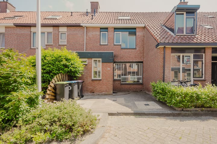 Vlinderveen 528 in Spijkenisse
