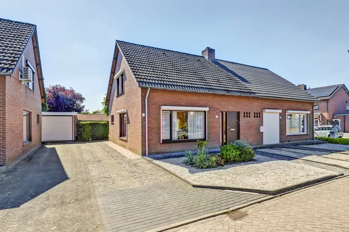 Photo of property Vlodropstraat 27, Maasbree
