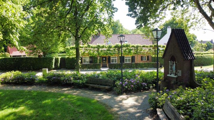 Vloeieind 16 in Lage Mierde