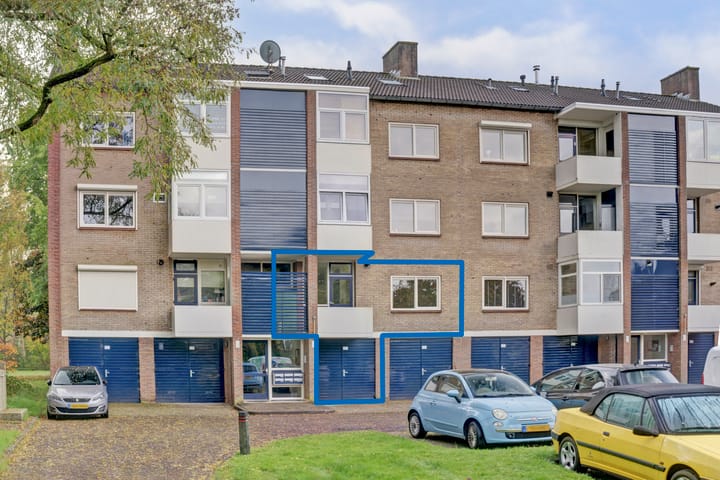 Vogelplantsoen 99 in Dieren