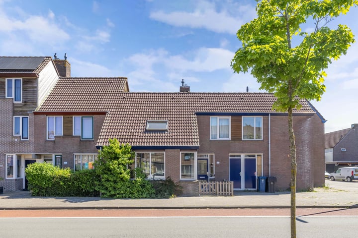 Photo of property Vogelweg 121, Alkmaar