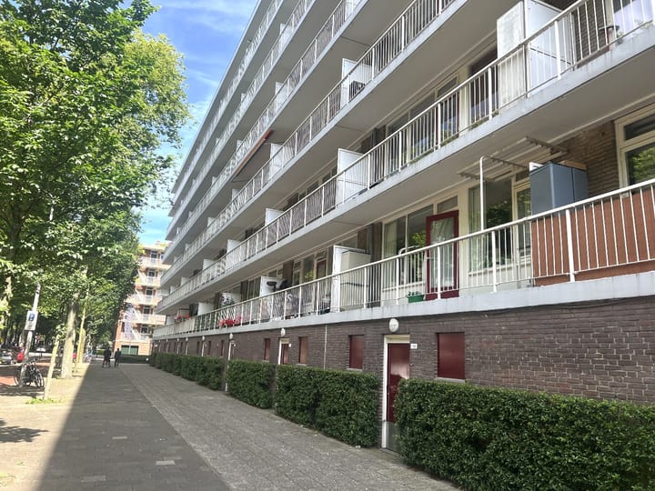 Volendamlaan 994 in 's-Gravenhage