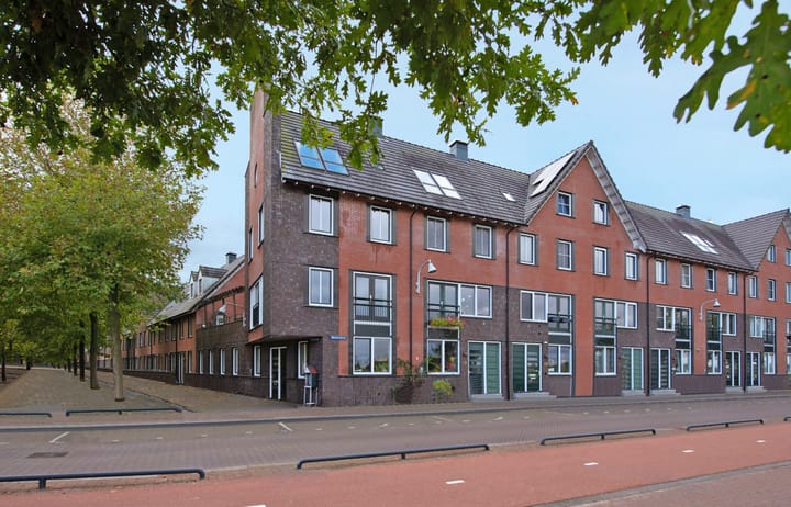 Photo of property Vollenhovekade 2, Amersfoort