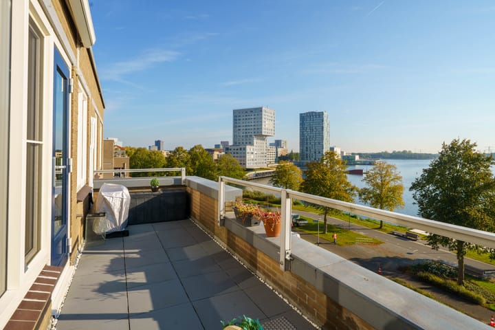 Vollenhoveschans 85 in Almere