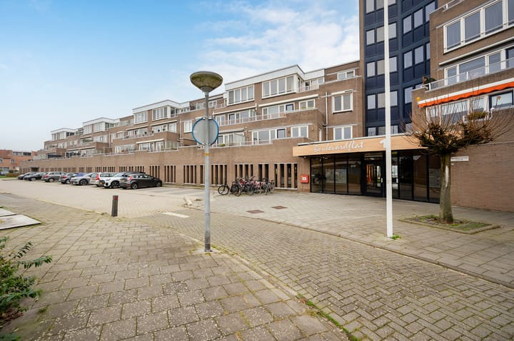 Vollenhoveschans 93 in Almere