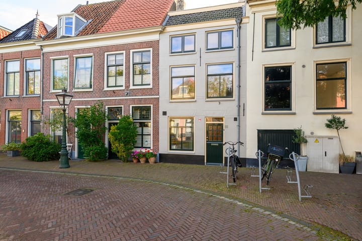 Volmolengracht 1 in Leiden