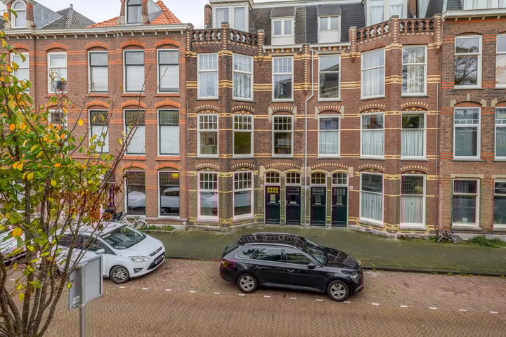 Voltastraat 10 in 's-Gravenhage foto