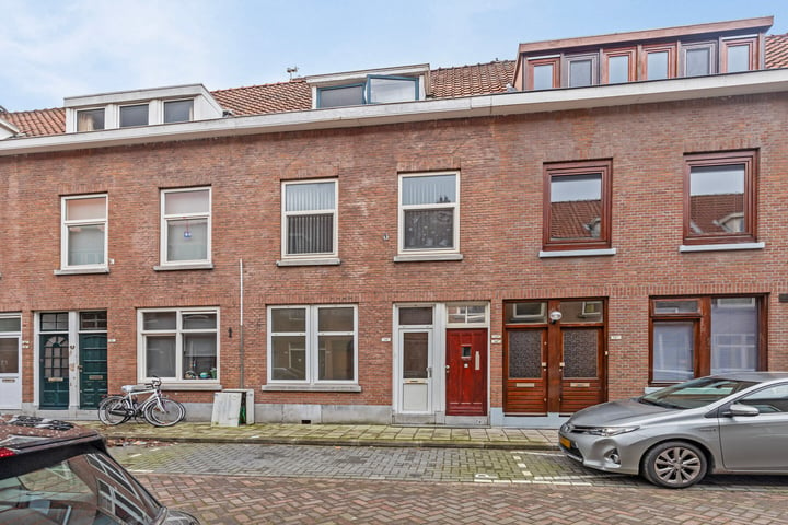 Voltastraat 14B in Schiedam