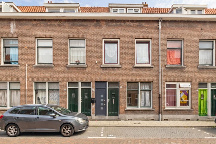 Voltastraat 25A in Schiedam