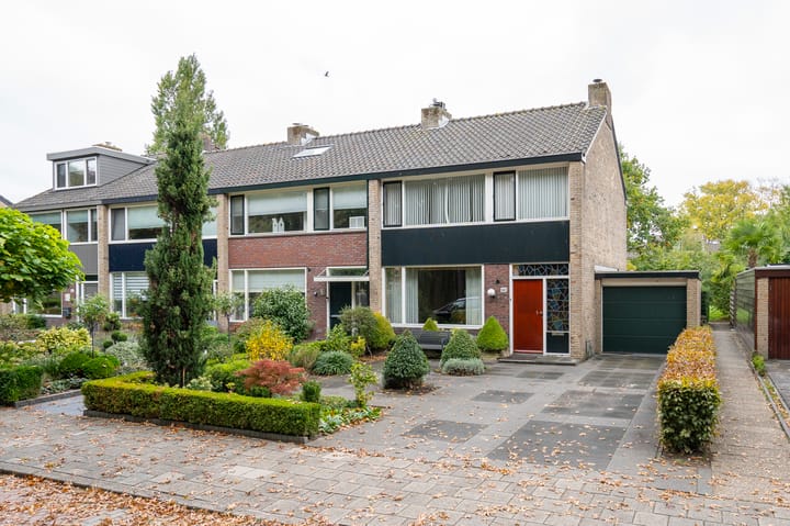 Photo of property Vondellaan 140, Papendrecht