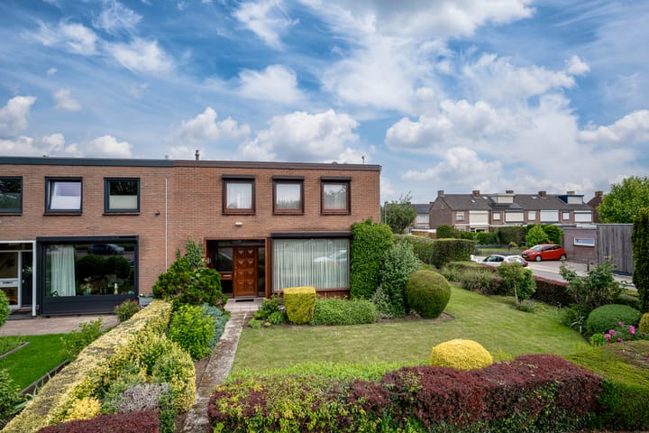 Photo of property Vondellaan 7, Zevenaar