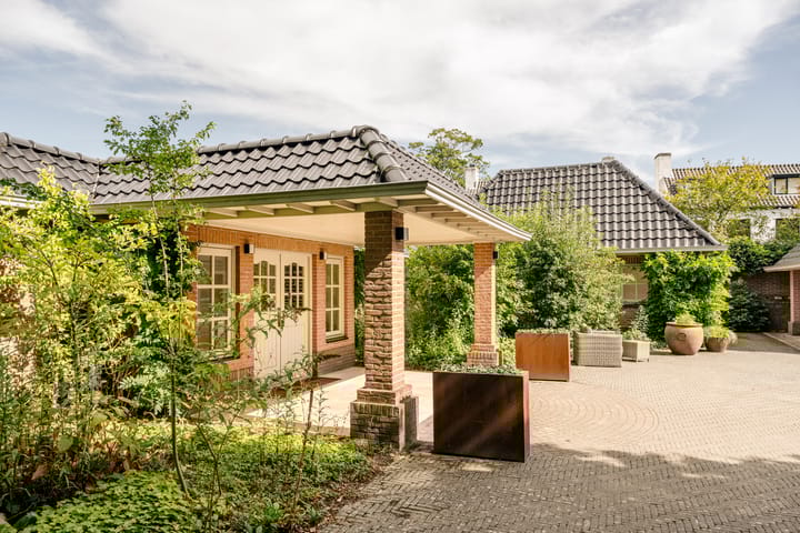 Photo of property Vondellaan 71A, Beverwijk