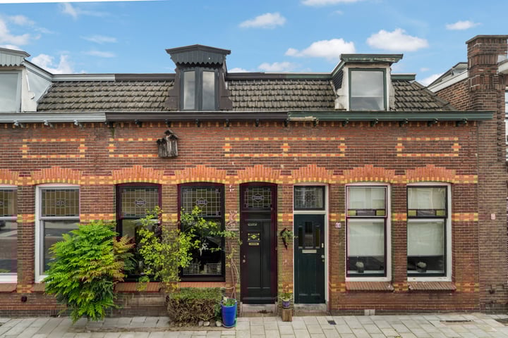 Photo of property Vondelstraat 58, Dordrecht