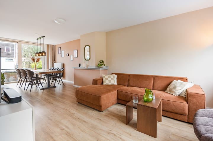 Photo of property Vondelweg 272, Haarlem