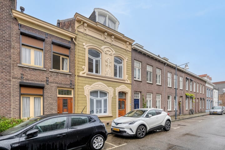 Voogdijstraat 18 in Roermond