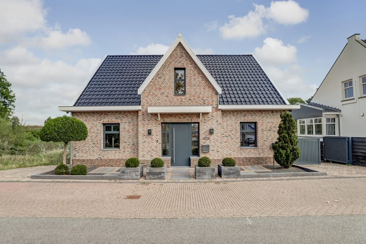 Voordijk 502a in Barendrecht