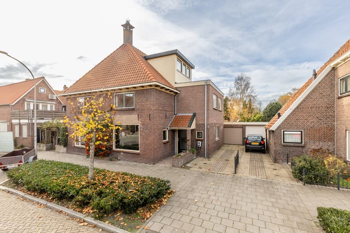 Vooreinde 5 in Waalwijk Foto