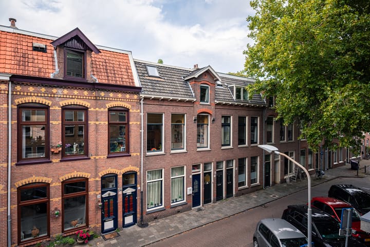 Voorhelmstraat 22-RD in Haarlem