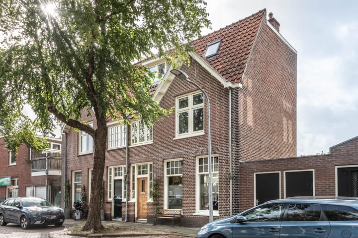 Voorhelmstraat 42 in Haarlem