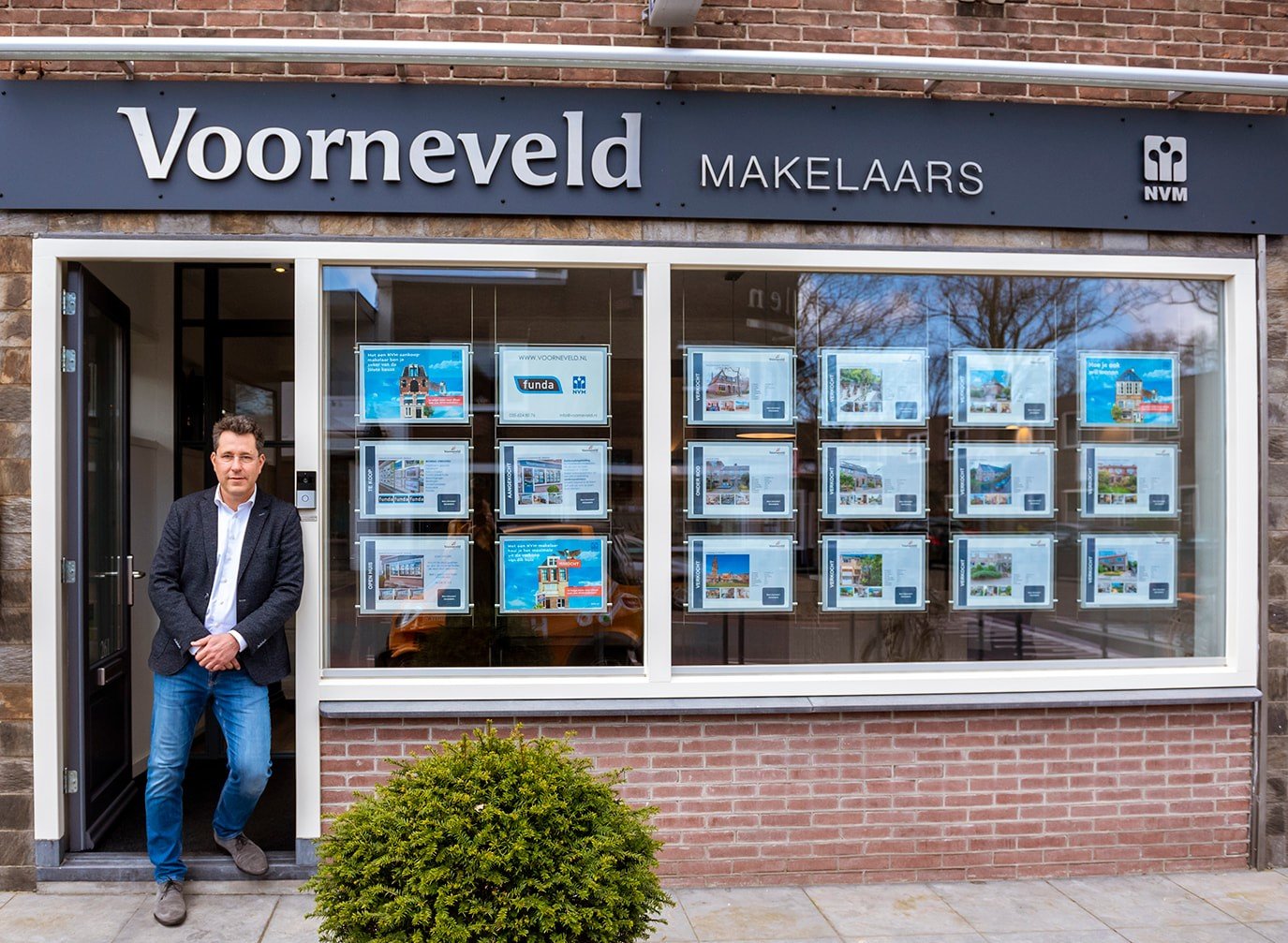 Kantoor foto van VOORNEVELD MAKELAARS OP DE GIJSBRECHT IN HILVERSUM