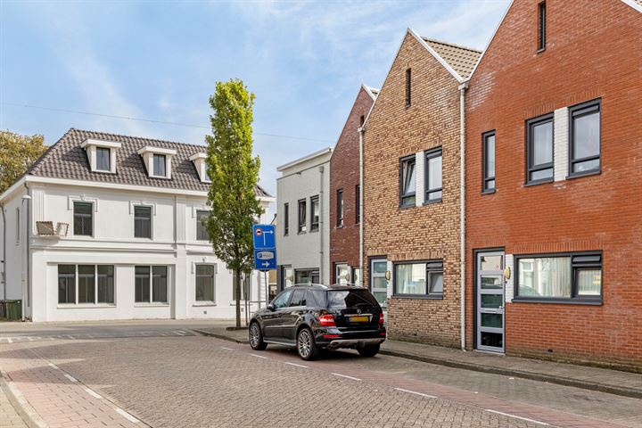 Voorstraat 10-105 in Goor