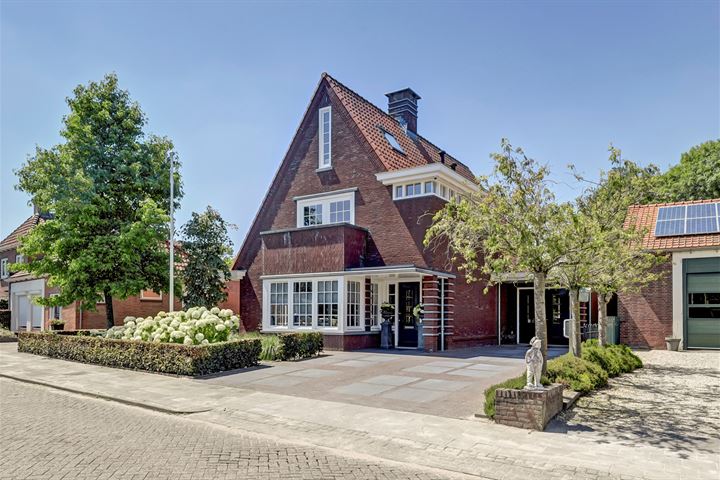 Voorstraat 32 in Almkerk