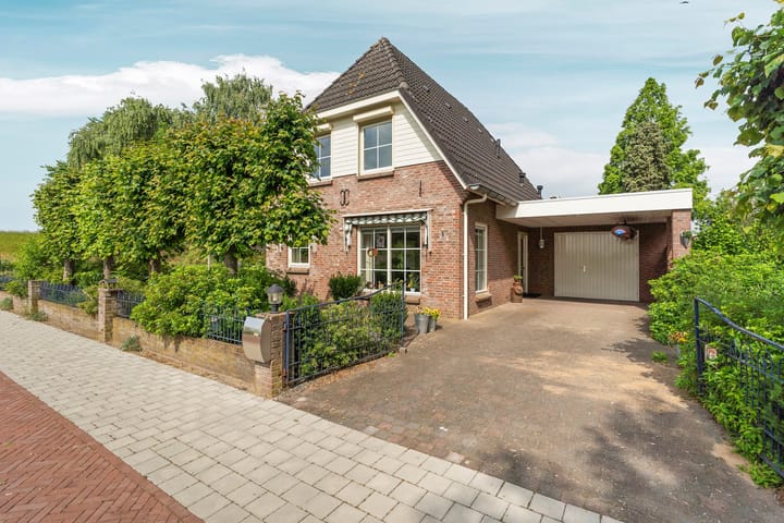 Voorstraat 8 in Spijk