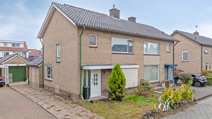 Photo of property Vos de Waelstraat 3, Westervoort