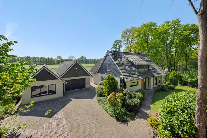 Vosbergstraat 8 in Heesch