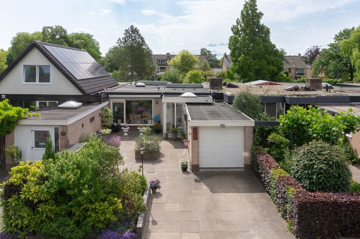 Photo of property Vosmaerlaan 16, Heerhugowaard