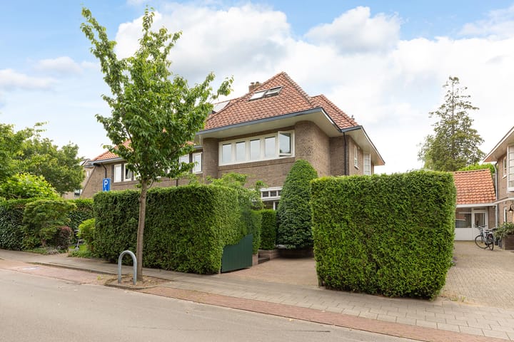 Vosmaerlaan 21 in Hilversum