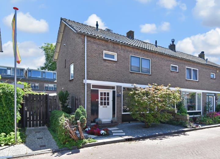 Vosmaerstraat 33 in Berkel en Rodenrijs