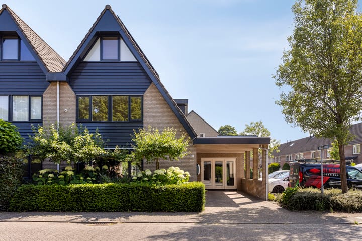 Photo of property Vossenberg 10, Prinsenbeek