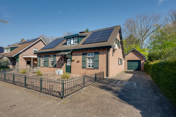 Photo of property Vossenberg 13, Prinsenbeek