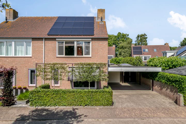 Vossenberg 24 in Prinsenbeek