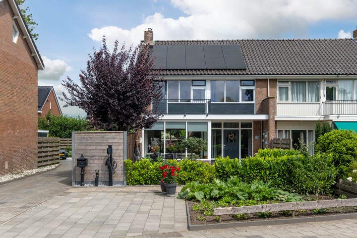 Photo of property Vossenburcht 8, Hurdegaryp